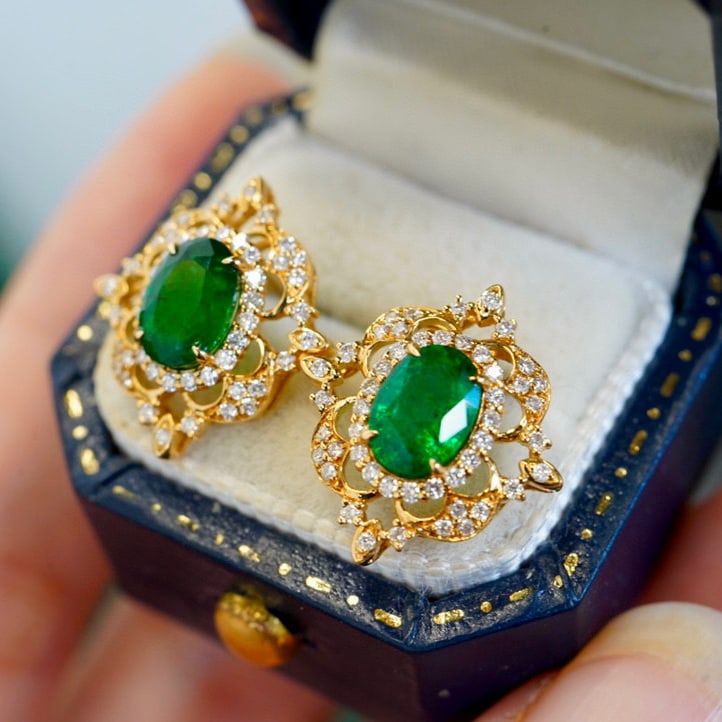 14K GOLD 1.4 CT VIVID GREEN NATURAL EMERALD & DIAMOND EARRINGS - 3