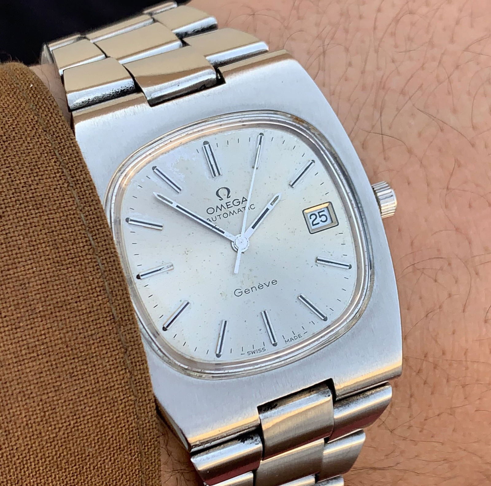 Vintage Omega Geneve, Automatic English made Dennison Stainless case: Vintage from the 1960s Band material: Stainless steel Materials: Stainless steel Power: Mechanical Readout: Analog Can be personalized Vintage Omega Geneve, Automatic English made Dennison Stainless c