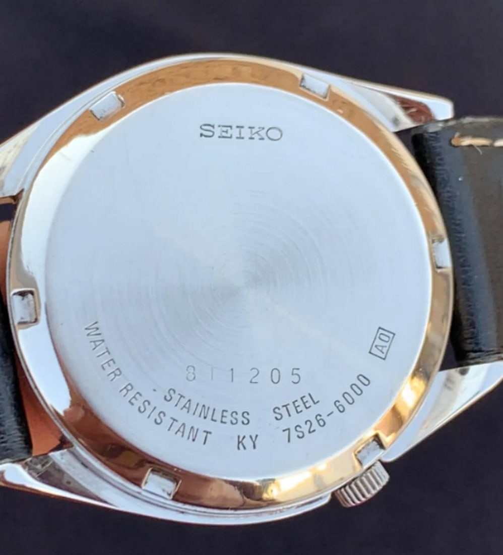 Vintage Seiko Automatic 7S26-6000 With Day / Date - 7