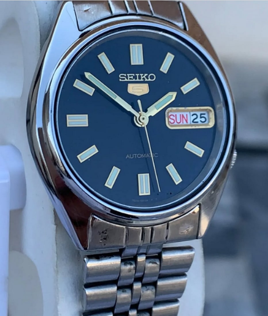 Vintage Seiko Automatic 7S26-0560 With Day / Date - 3