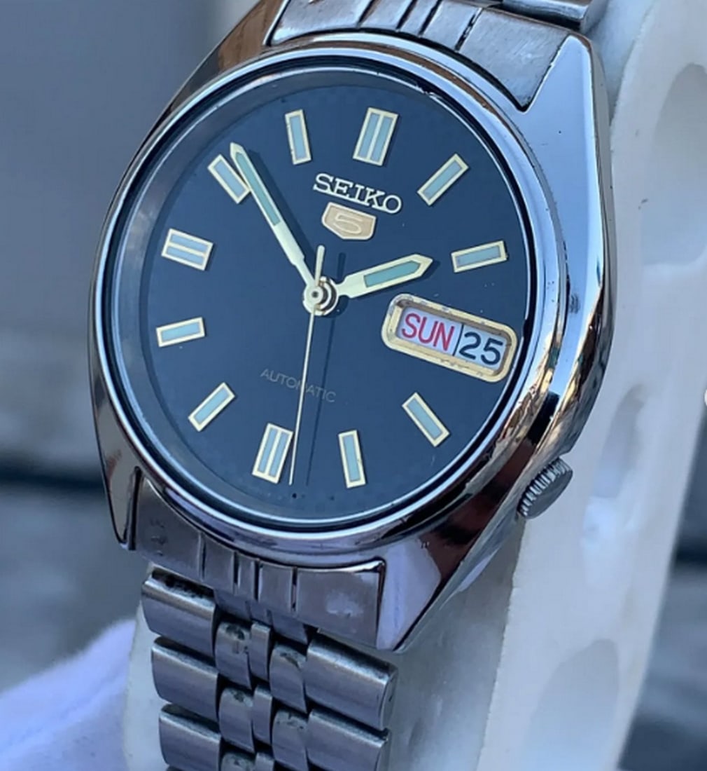 Vintage Seiko Automatic 7S26-0560 With Day / Date - 5