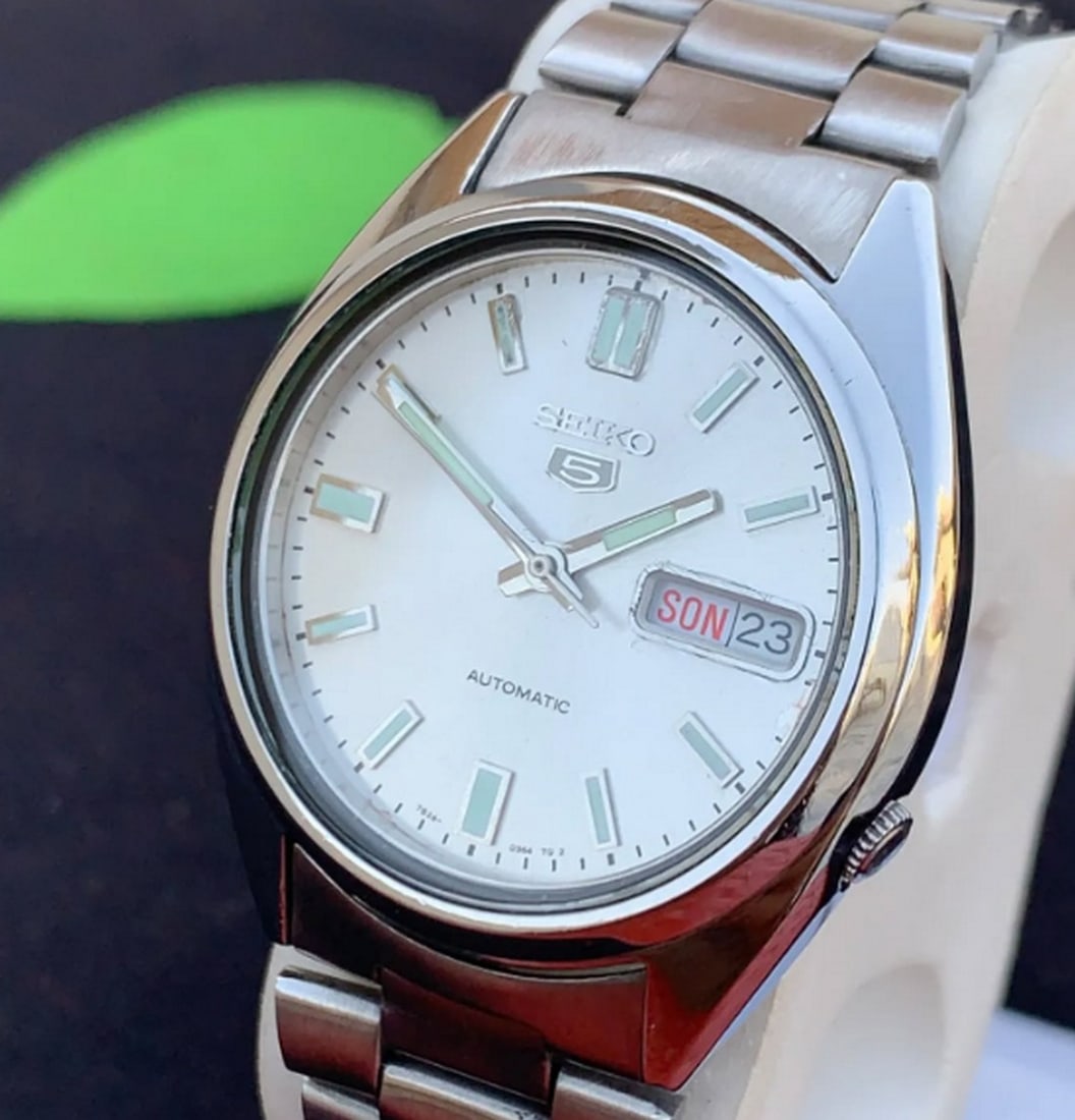Vintage Seiko Automatic 7S26-0480 With Day / Date - 4