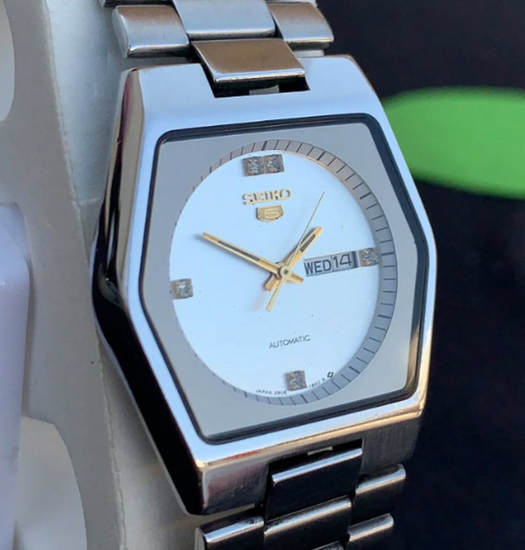 Vintage Seiko Automatic 2906-0760 With Day / Date - 4