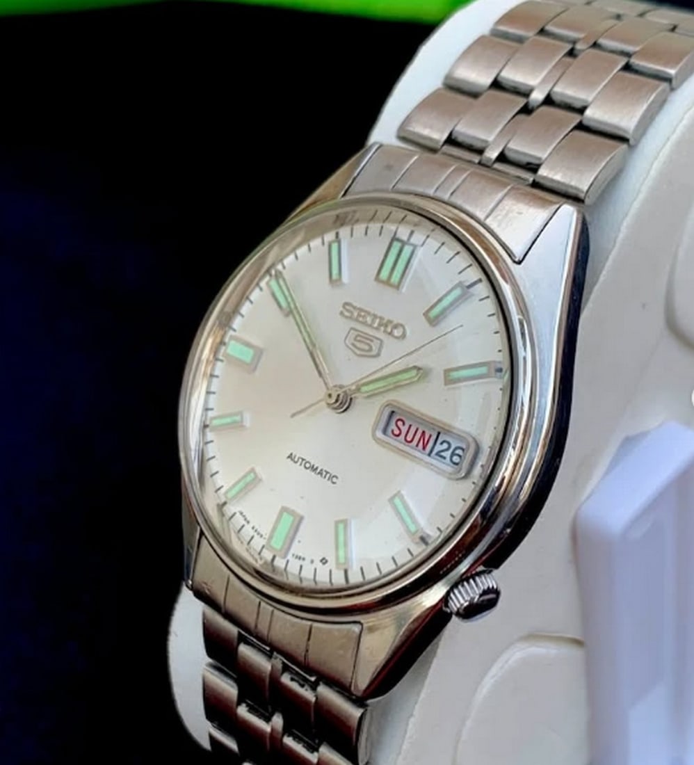 Vintage Seiko Automatic 6309-7310 With Day / Date - 4