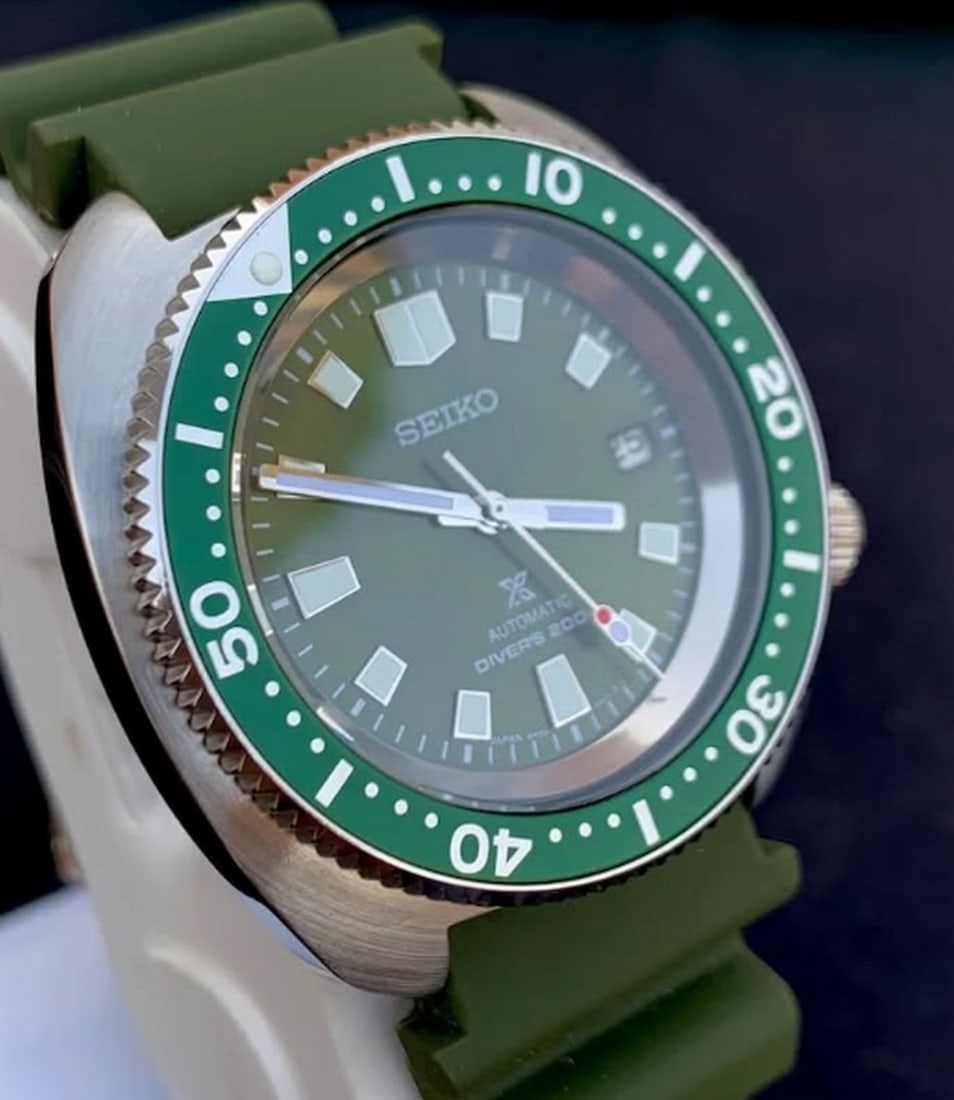 Seiko Sports Automatic Diver's 200m 6R35-00W0 With Date - 4