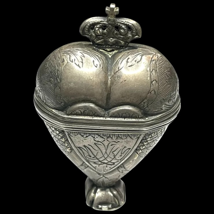 18th Century Antique Silver Crown Heart Vinaigrette with Original Gilt Inside (1 of 13)
