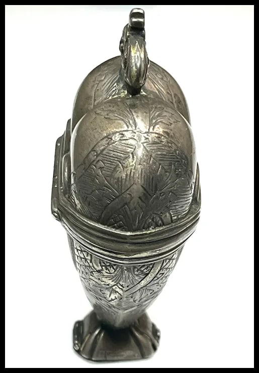 18th Century Antique Silver Crown Heart Vinaigrette with Original Gilt Inside - 4