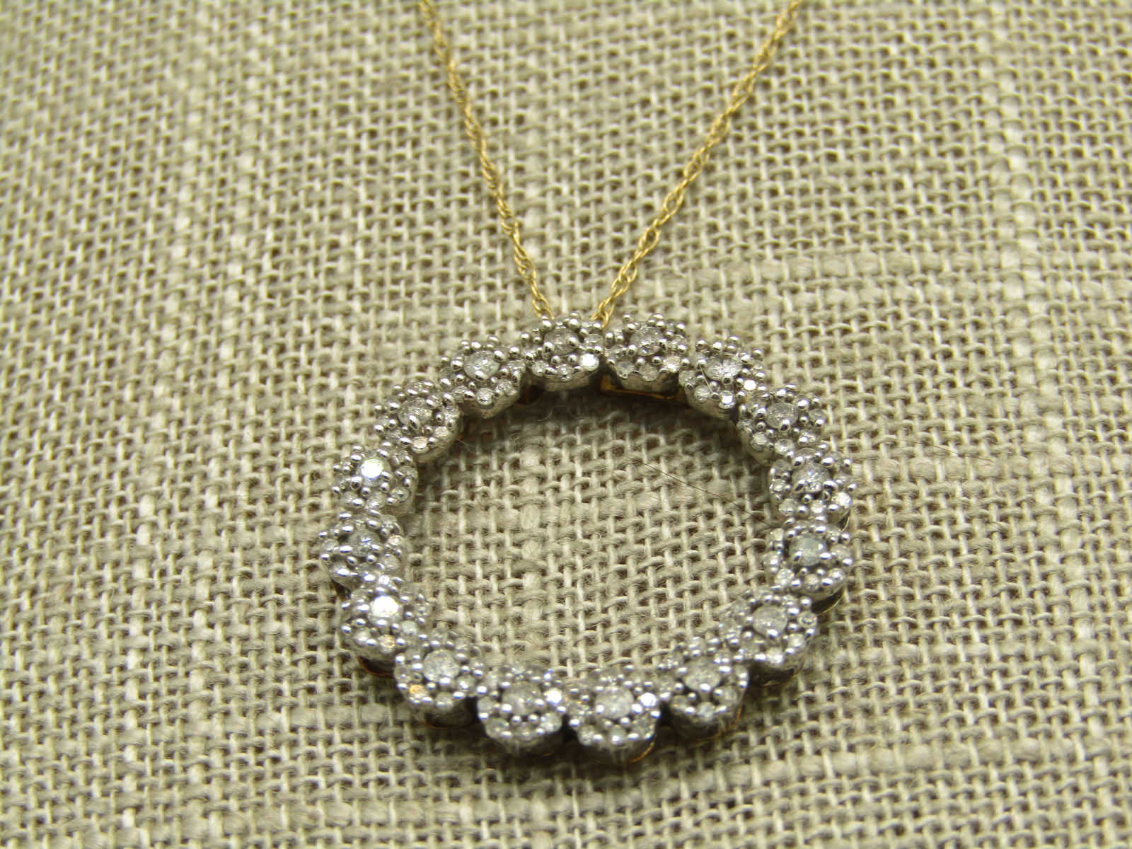 10kt Diamond Floral Blossom Circle Necklace, Singed JWBrR, Zales Jeweler's, 18" - 7