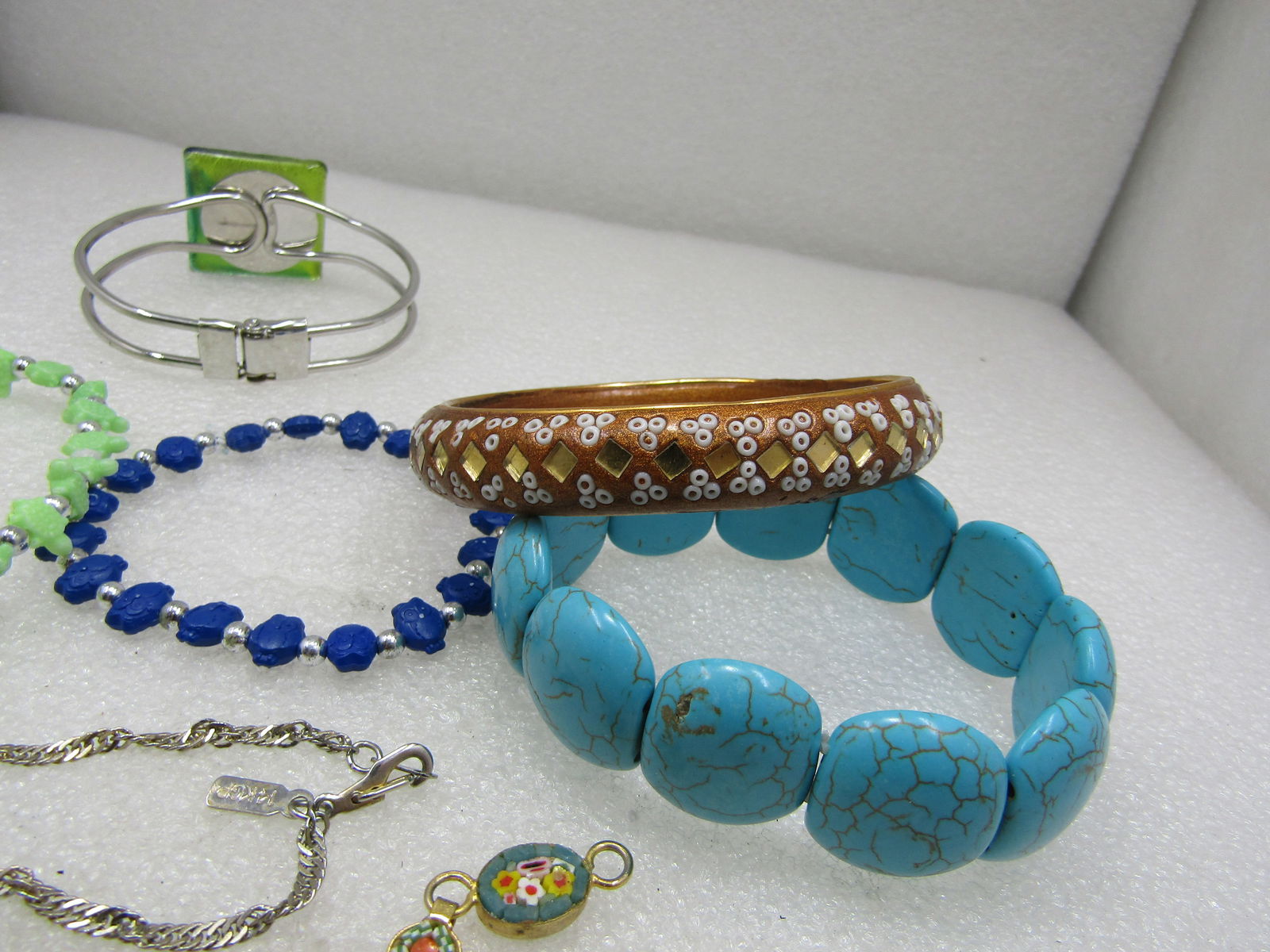 Vintage 8 Bracelet Lot Faux turquise, Glass Clamper More - 7
