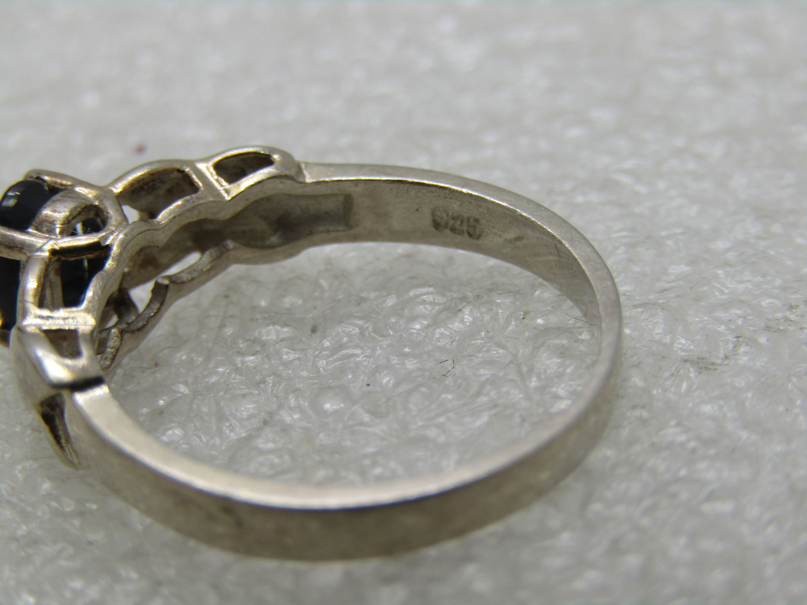 Vintage Sterling Black Spinel Ring, Criss-Cross Band, .75 CT, Sz. 8.25 - 4