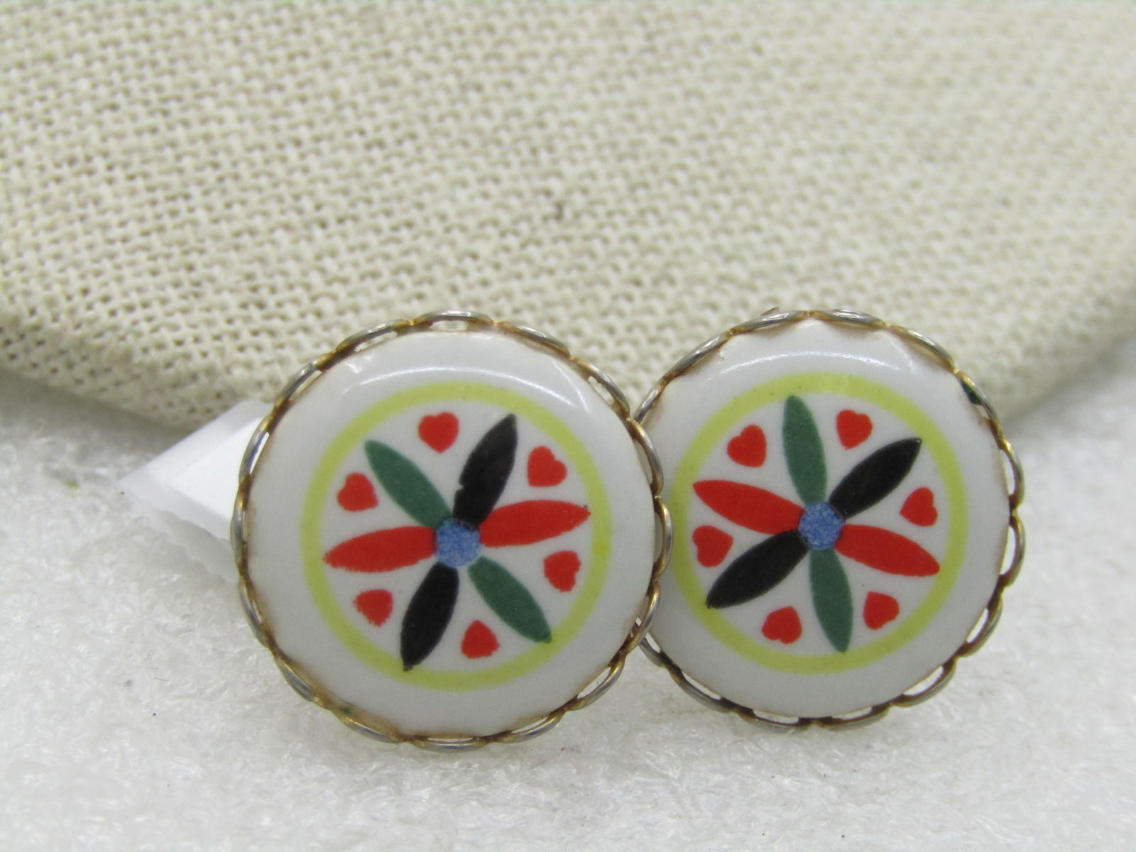 Vintage Hex Sign Earrings, Screw Back, 1960's-1970's, Round - 3