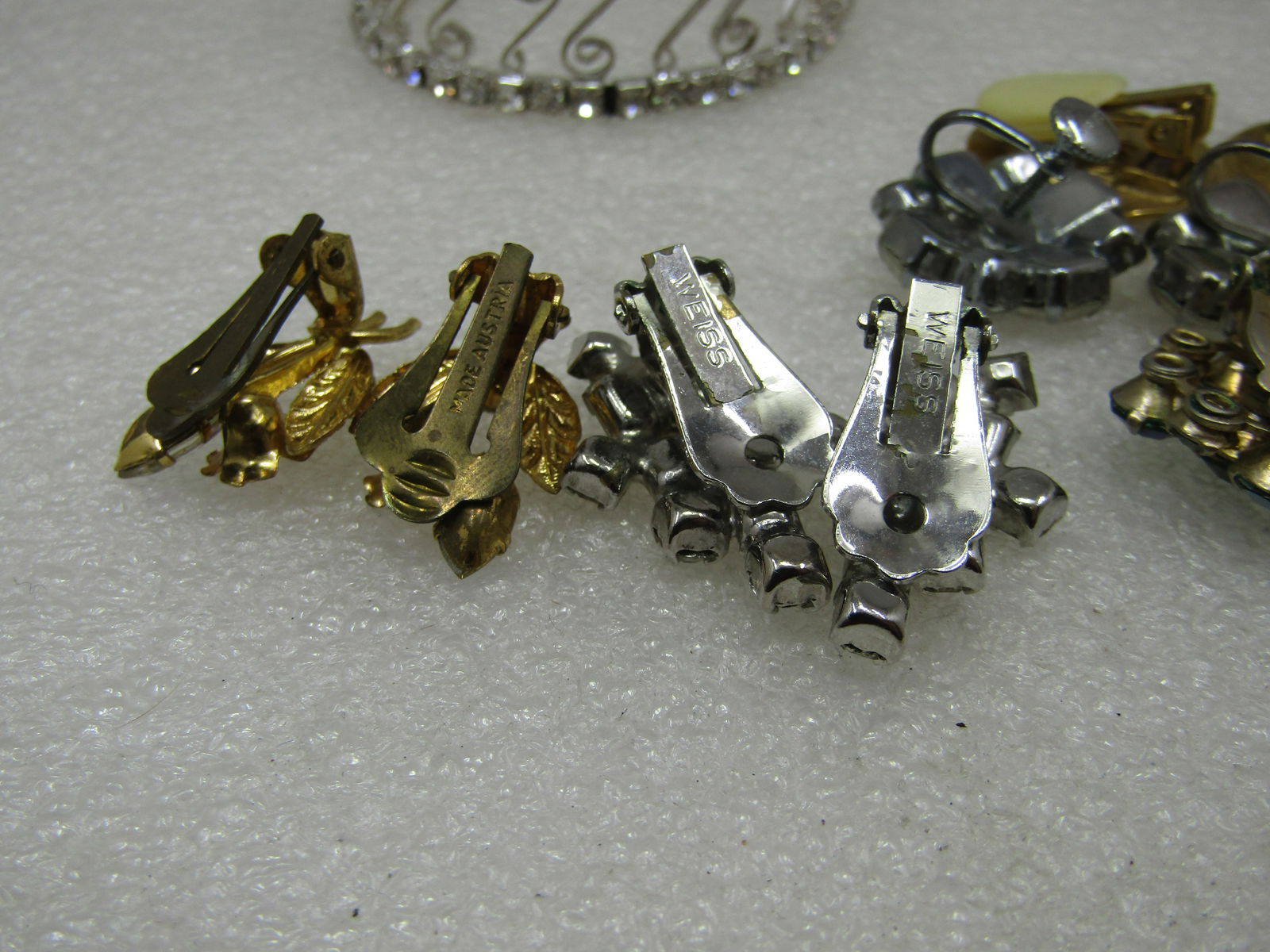 Vintage 7 Rhinestone Earrings Bracelet Lot, Weiss, DB, Austria - 7