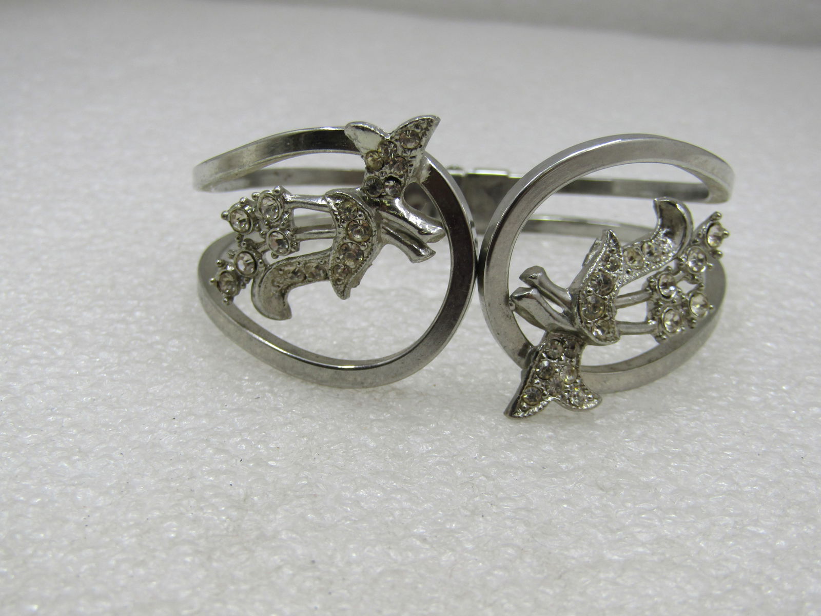 Vintage Rhinestone Hinged Clamper Bracelet, 6.5", Art Deco Accents. - 4