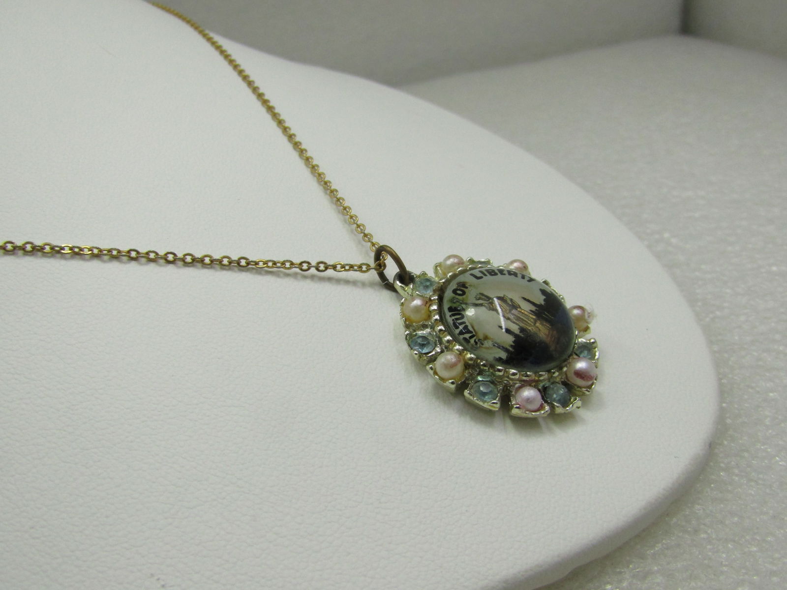 Vintage Statue of Liberty Souvernir Necklace, 17.75", 1950's-1960's - 2