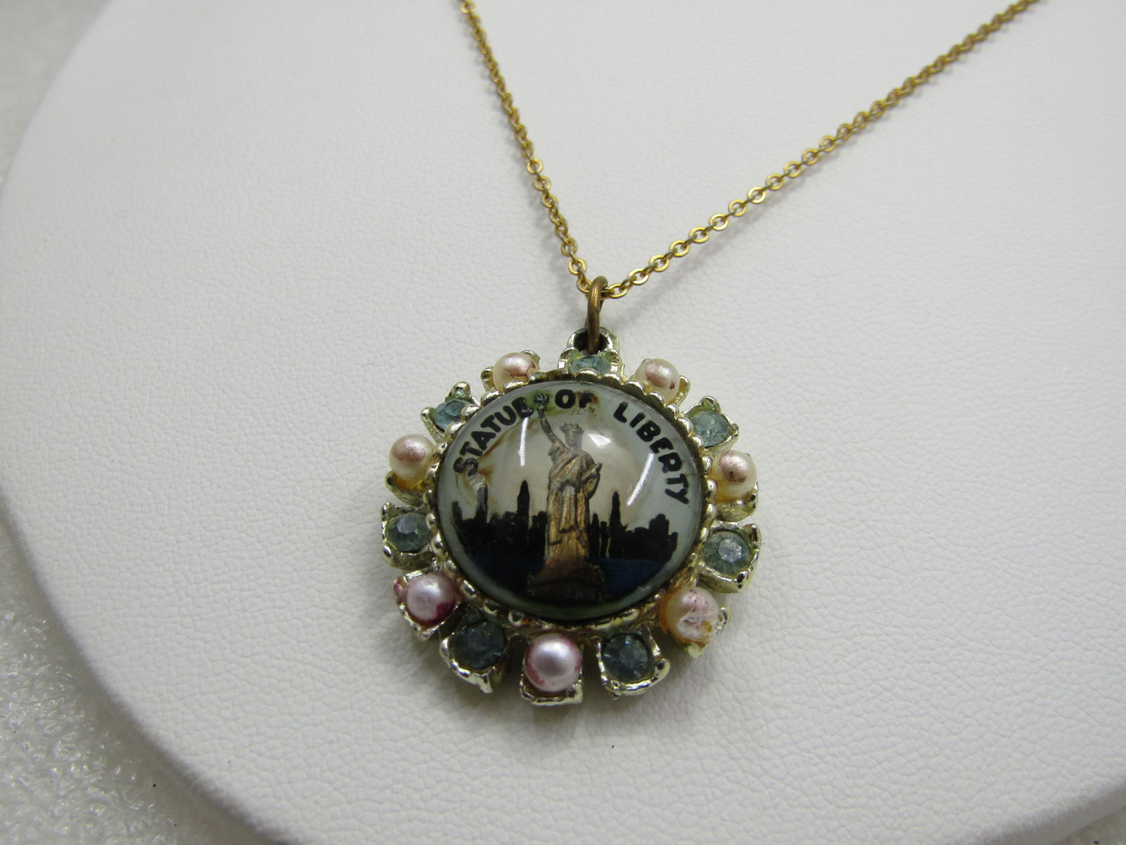 Vintage Statue of Liberty Souvernir Necklace, 17.75", 1950's-1960's - 3