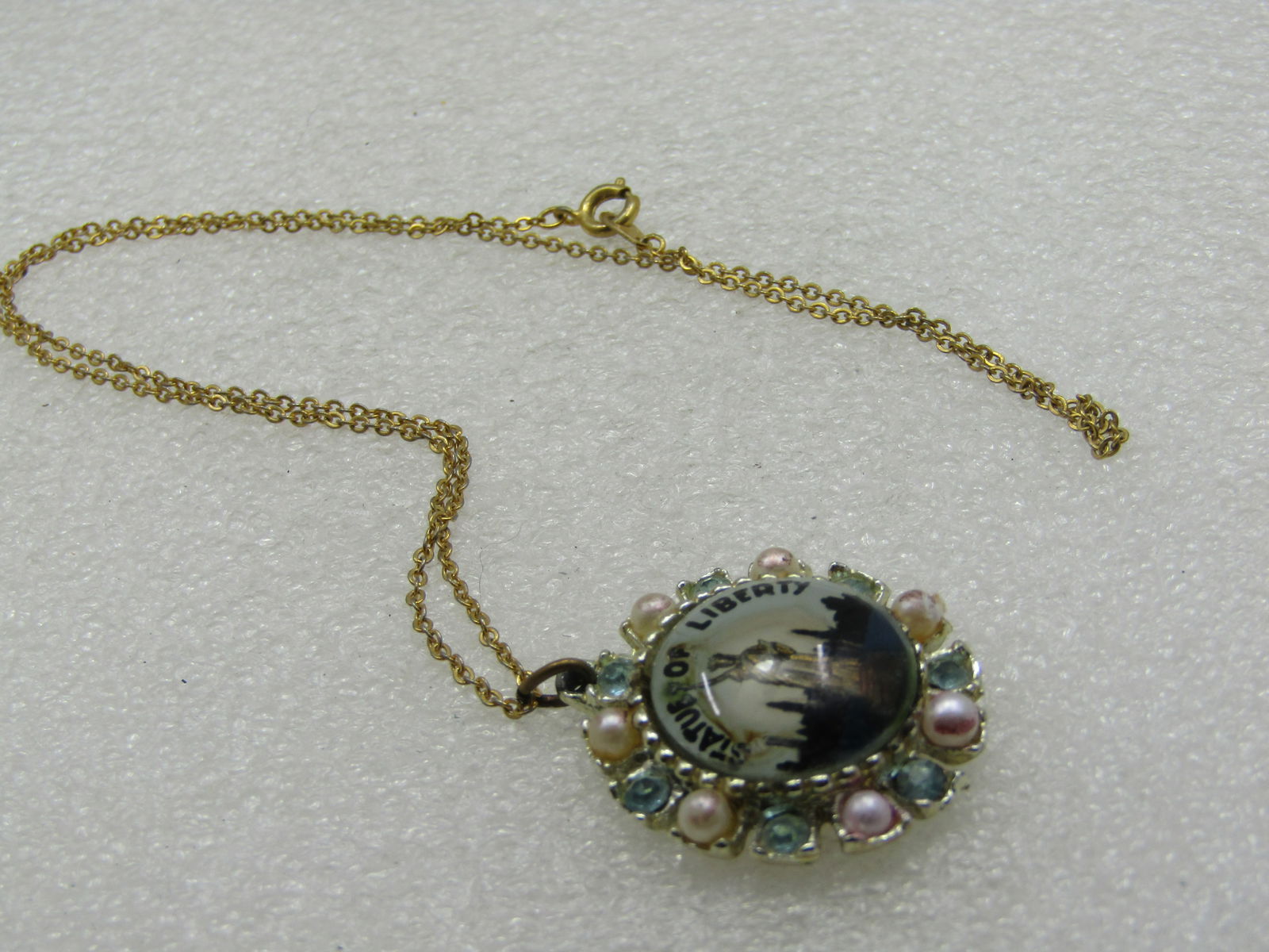 Vintage Statue of Liberty Souvernir Necklace, 17.75", 1950's-1960's - 6