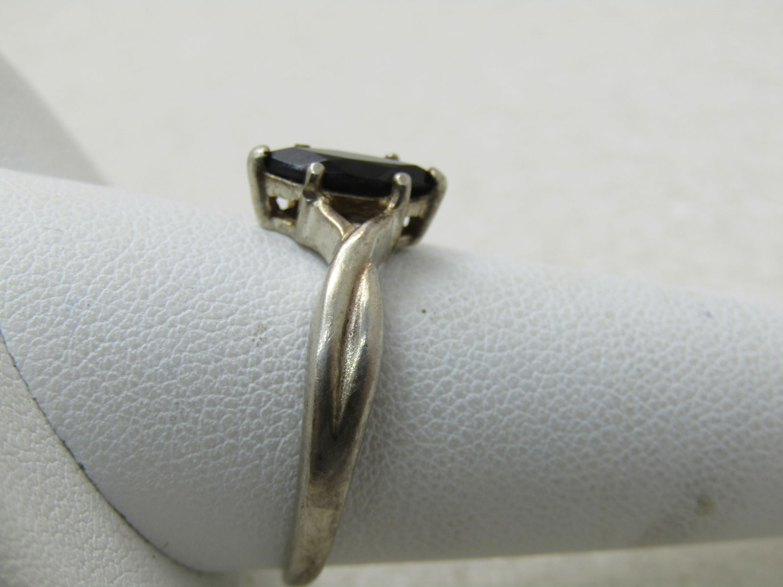 Vintage Sterling Silver Onyx Ring, Sz. 11, apx. .75 tcw - 3