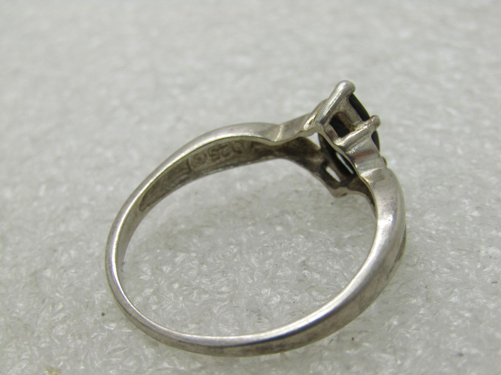 Vintage Sterling Silver Onyx Ring, Sz. 11, apx. .75 tcw - 5