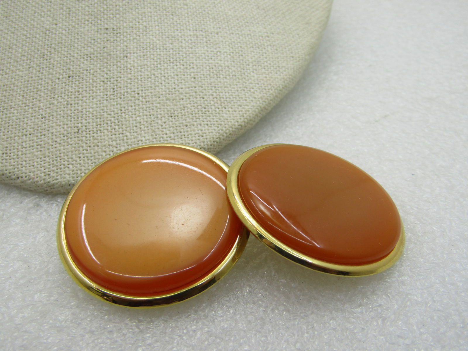 Vintage Butterscotch Thermoset Clip Earrings, 1.5", Gold Tone - 3