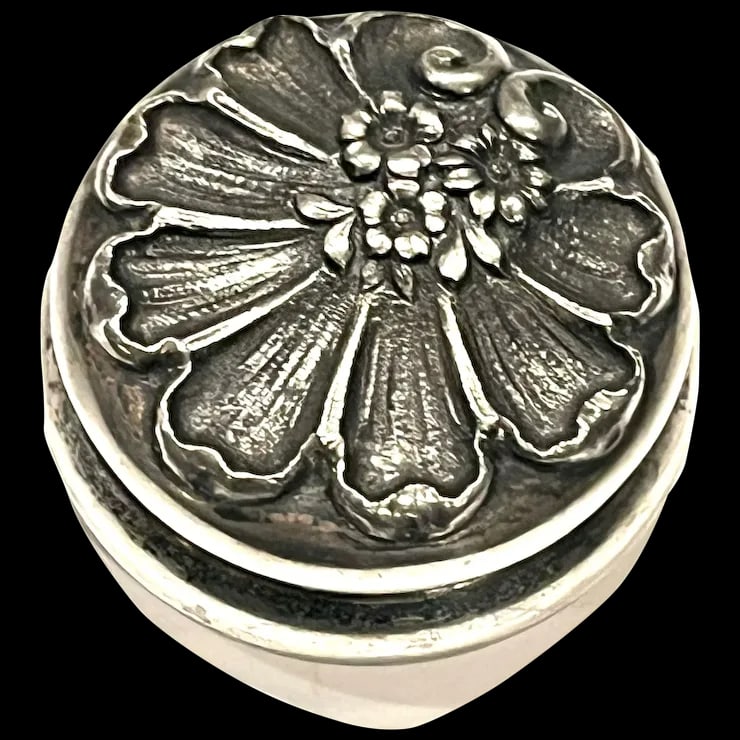 Antique Sterling Silver Trinket/Keepsake Case with Raised Floral Design (1 of 5)