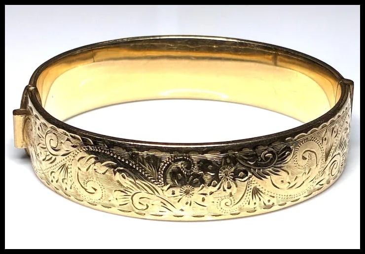Vintage R&W 1/5th 9 Carat Gold Bangle - 3
