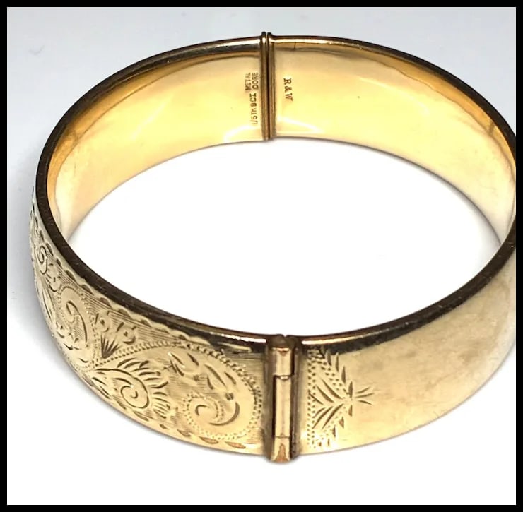 Vintage R&W 1/5th 9 Carat Gold Bangle - 5