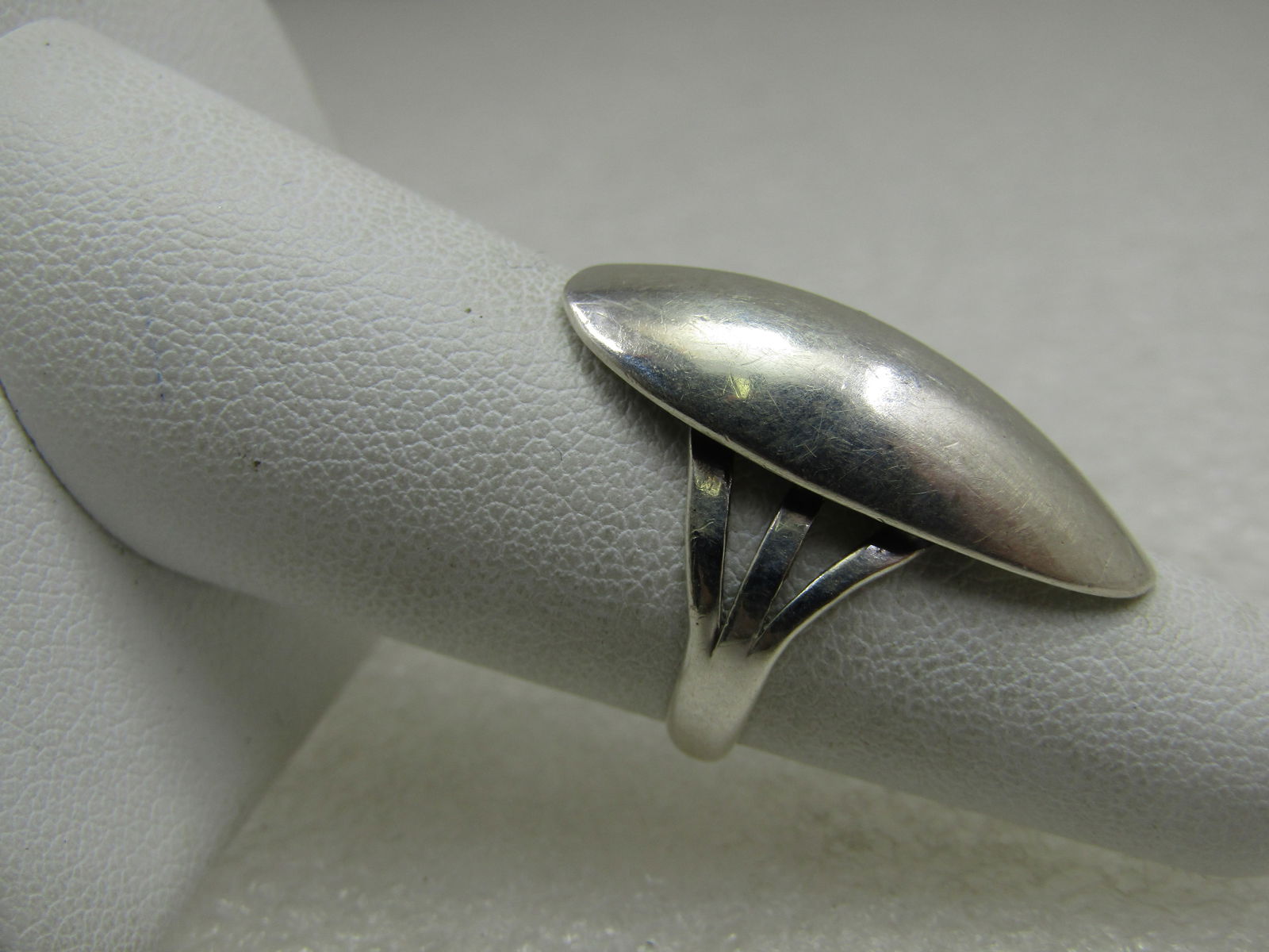 Vintage Sterling Modern Long Ring, Sz. 5.75, Southwestern Crossover - 2