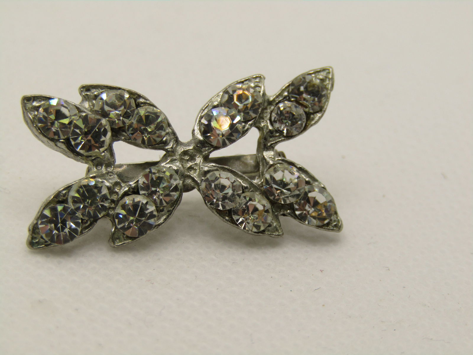 Vintage Art Deco Rhinestone Brooch, 1.25" Pointed Design - 2