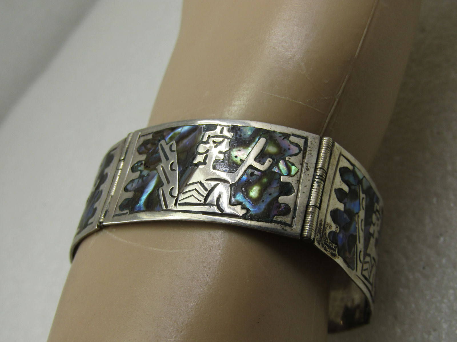 Vintage Mexican Sterling Inlaid Aztec Abalone Bracelet, 7" 1950's-1960's - 7