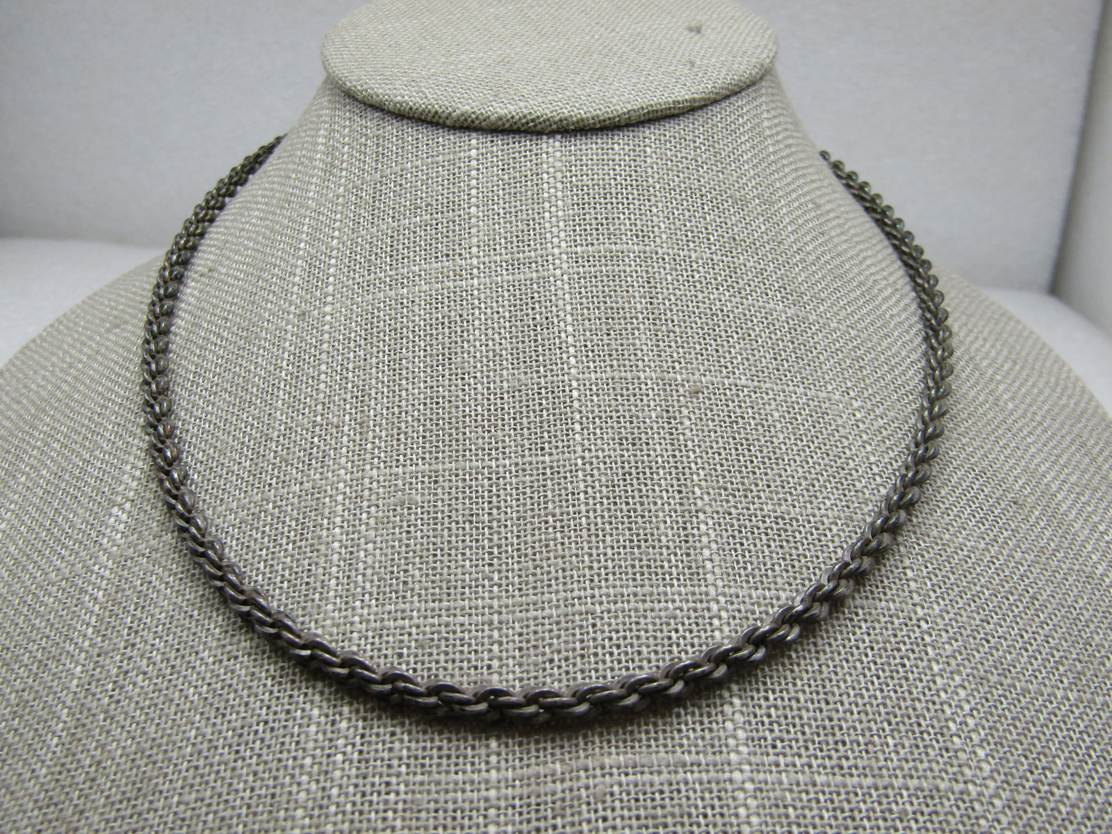 Vintage 3.5mm Sterling Rope Chain, 17", 21.71 Gr. Mid-Century: Vintage 3.5mm Sterling Rope Chain, 17", 21.71 Gr. Mid-Century. T his has the older handcuff style lobster clasp. It is marked sterling, tested too. Weight is appx. 21.71 gr. Age is appx. 1950's, possi