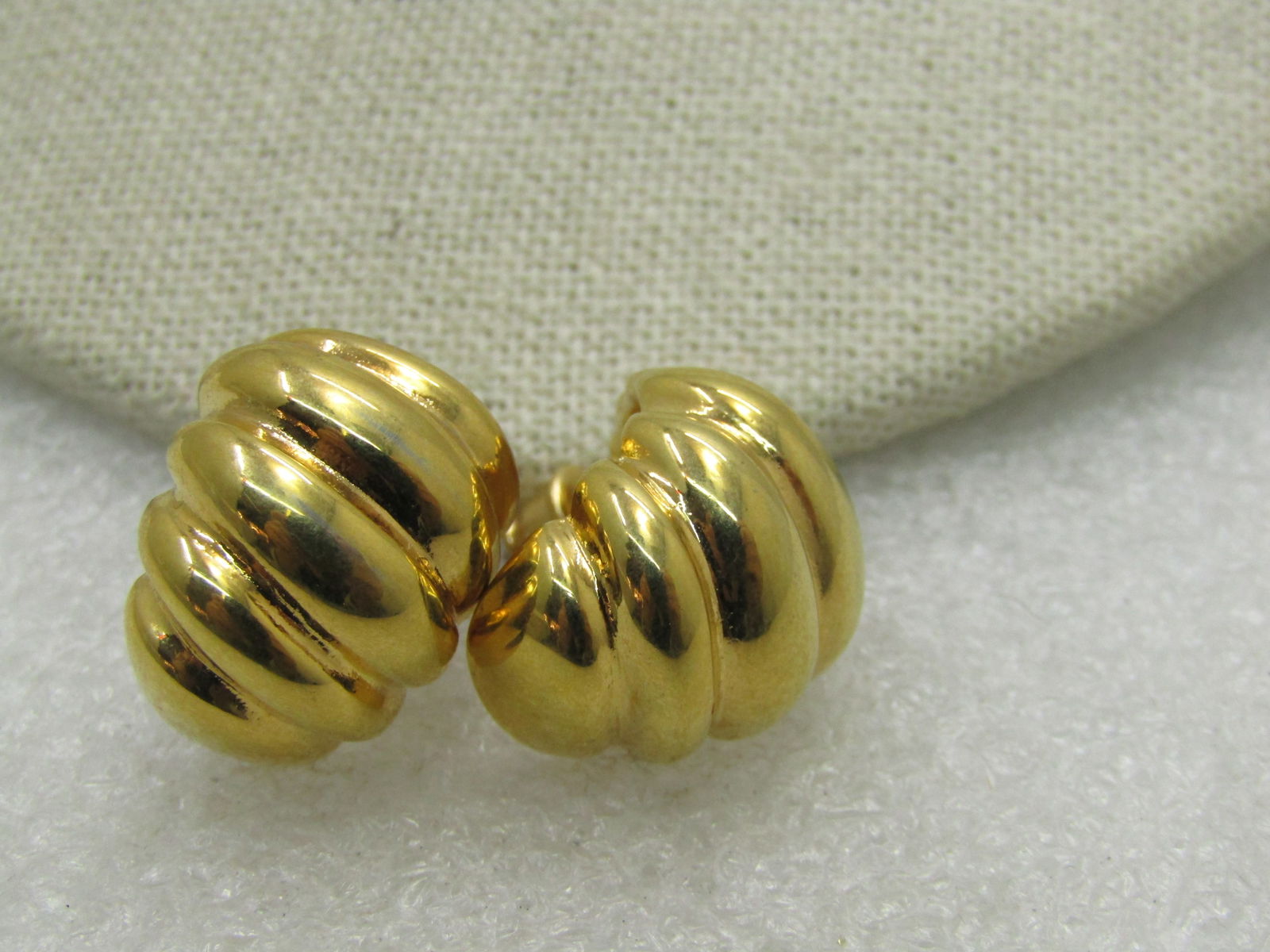 Vintage Napier Half-Hook Shrimp Earrings, Pierced: Vintage Napier Half-Hook Shrimp Earrings, Pierced, Gold Tone and appx. 3/4" long and tapered at 1/2" wide and slight wider in the center. 1980's. Signed Napier. Well made and classic design. Very
