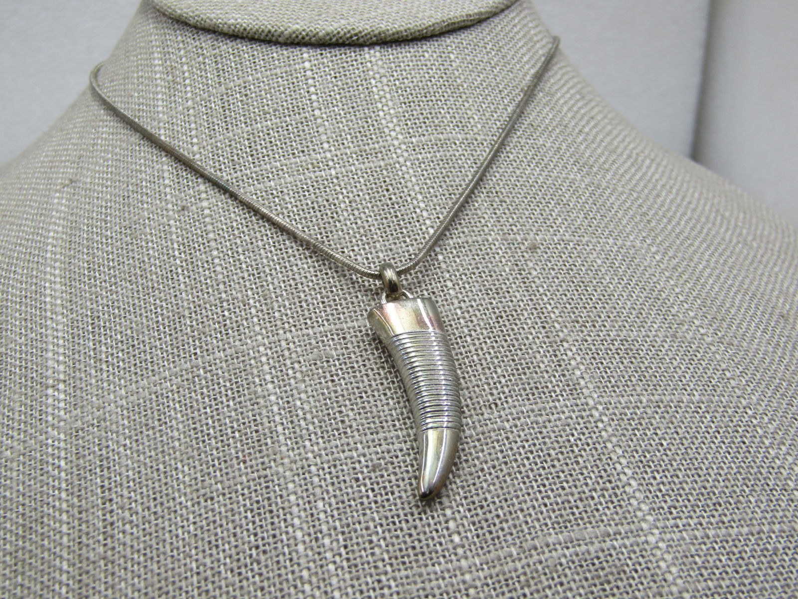 Vintage Sterling Silver Italian Horn Necklace, 18", Signed IBB, Unisex - 2