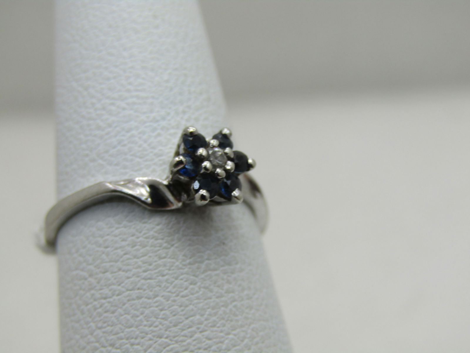 Vintage 10kt Sapphire Diamond Blossom Ring, Sz. 6, Signed - 3