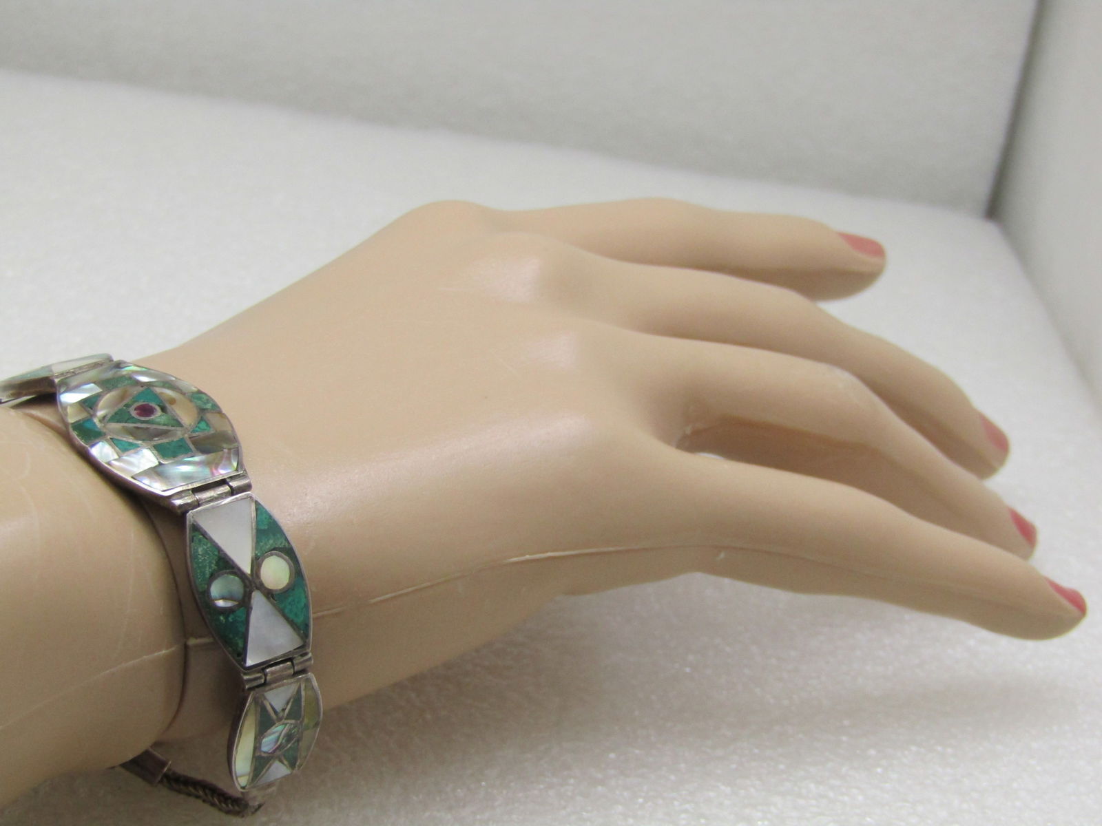 Vintage .950 Silver Southwestern Inlaid Sugalite, Marcasite, MOP, Abalone Bracelet, - 6