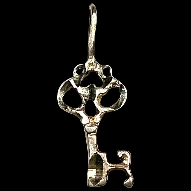 Vintage Sterling Silver Key Pendant (1 of 4)
