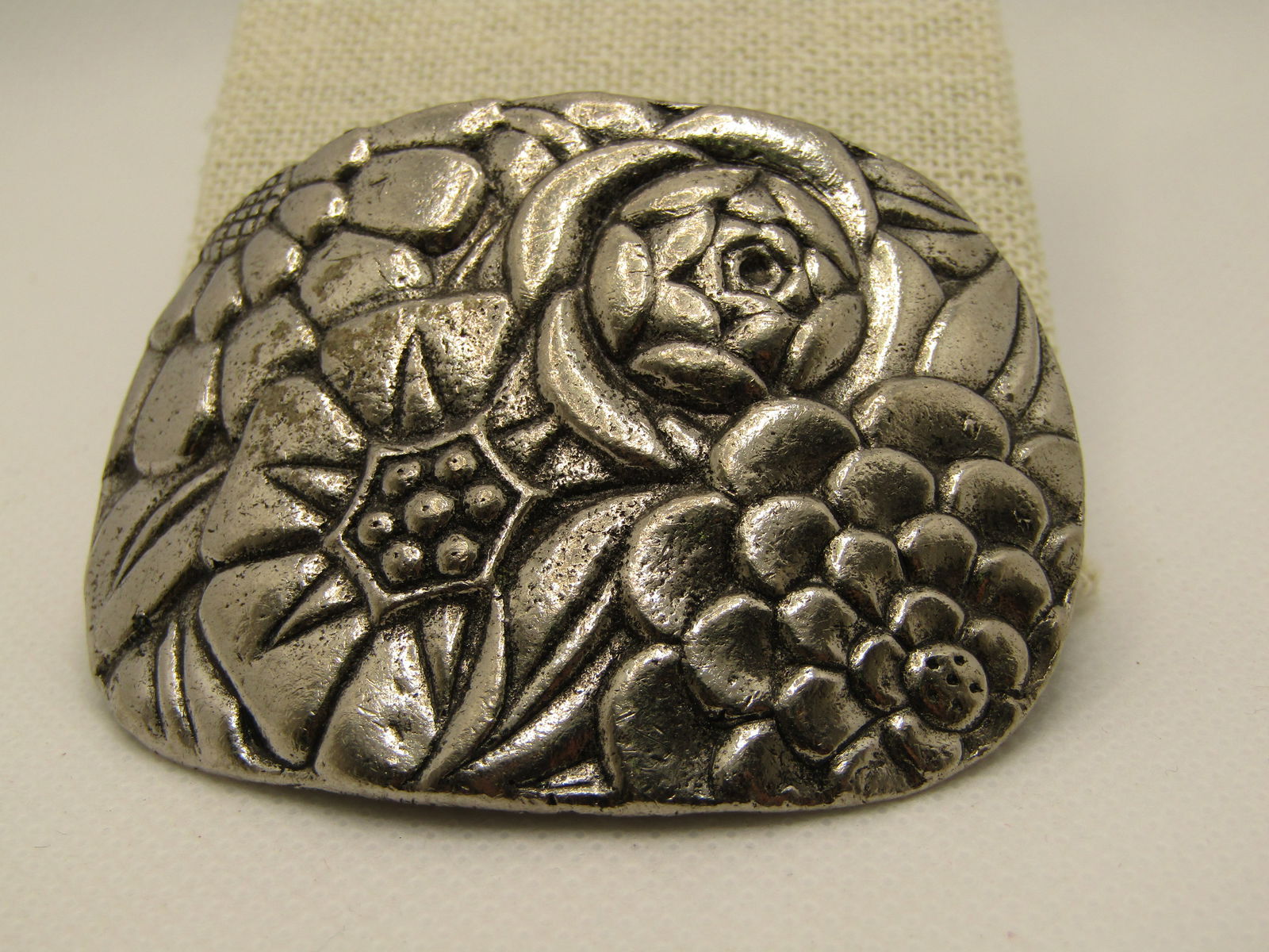 Vintage Floral Shoe Clip, Signed MUSI, 2.5" by 1.75", Repousse - 4