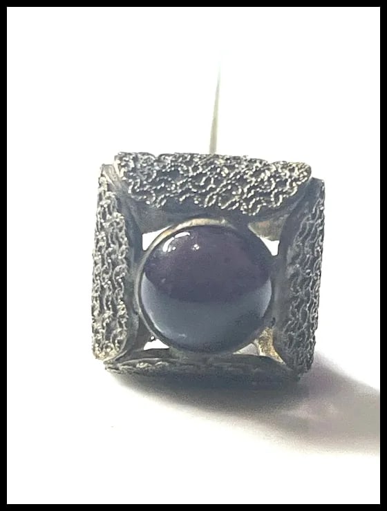 Vintage Amethyst Cabochon Hatpin - 4