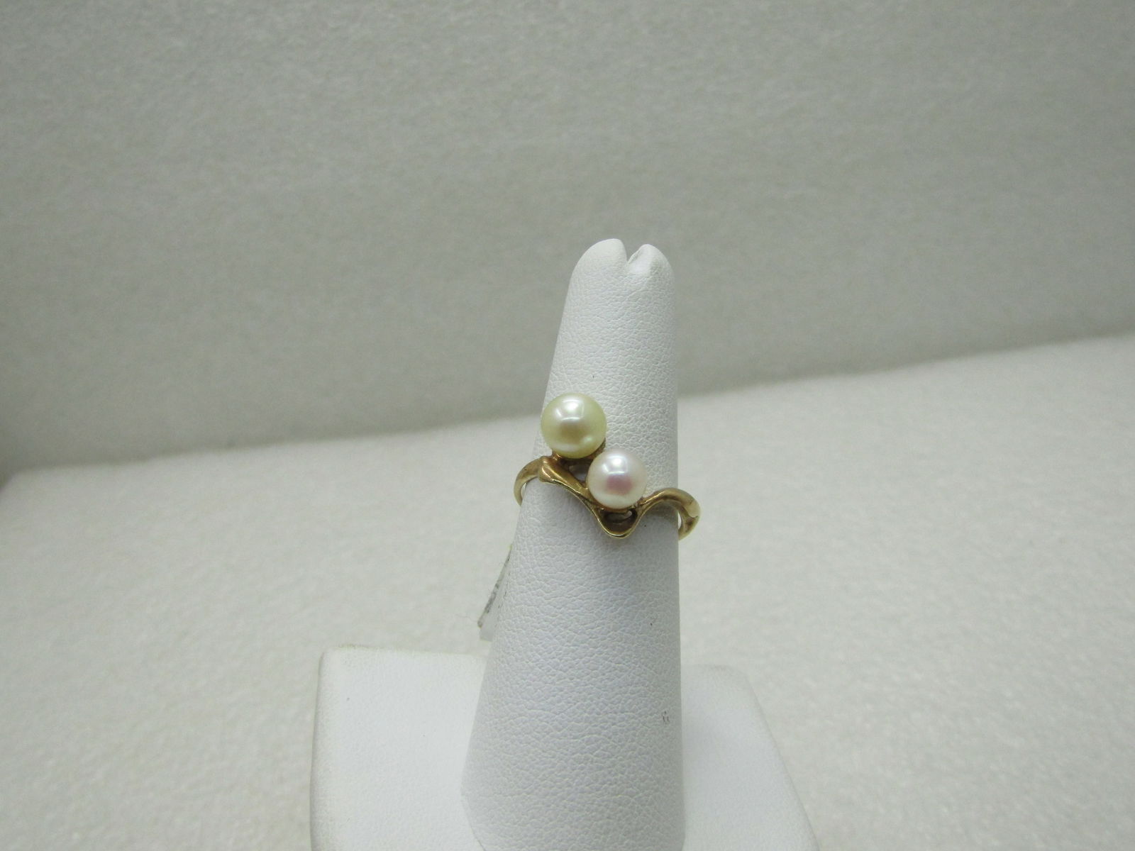 Vintage 10kt Double Pearl Ring, Sz. 7 - 2