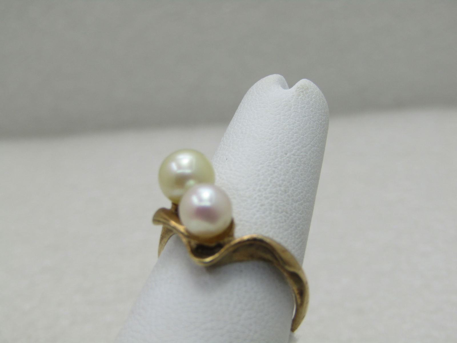Vintage 10kt Double Pearl Ring, Sz. 7 - 9