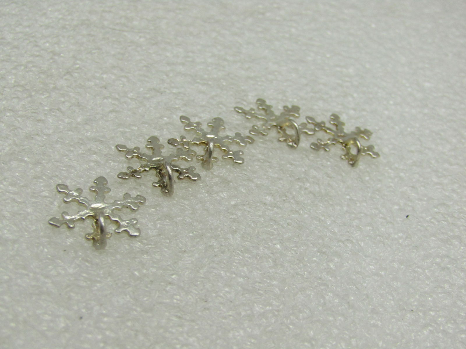 5 Sterling Silver Snowflake Pendants, Diamond Cut - 5