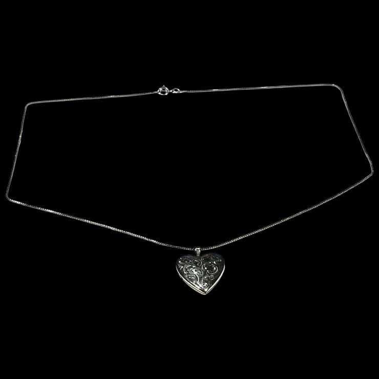 Vintage Sterling Silver Etched Heart Locket Necklace (1 of 7)