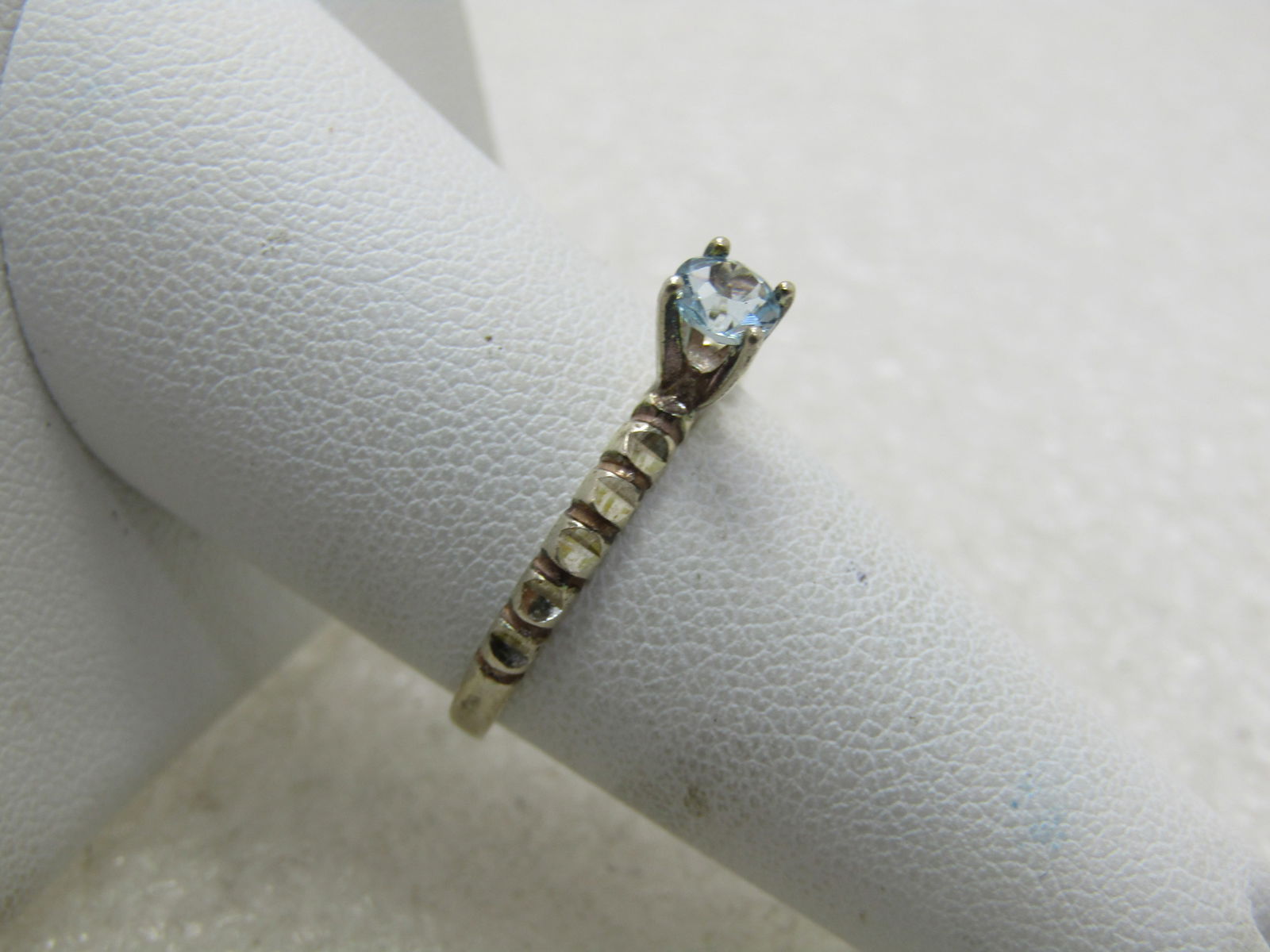 Vintage Blue Topaz Solitaire Ring, Sz. 8, Notched Band - 4
