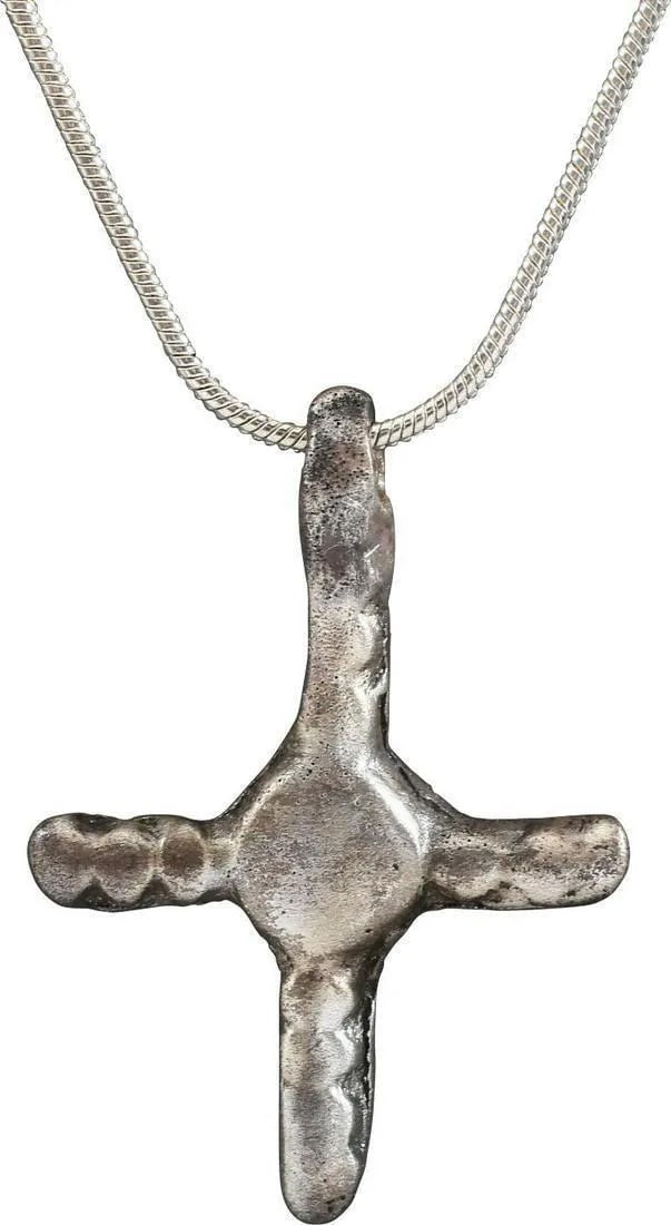 EUROPEAN CROSS NECKLACE, 12TH-14TH CENTURY - 2