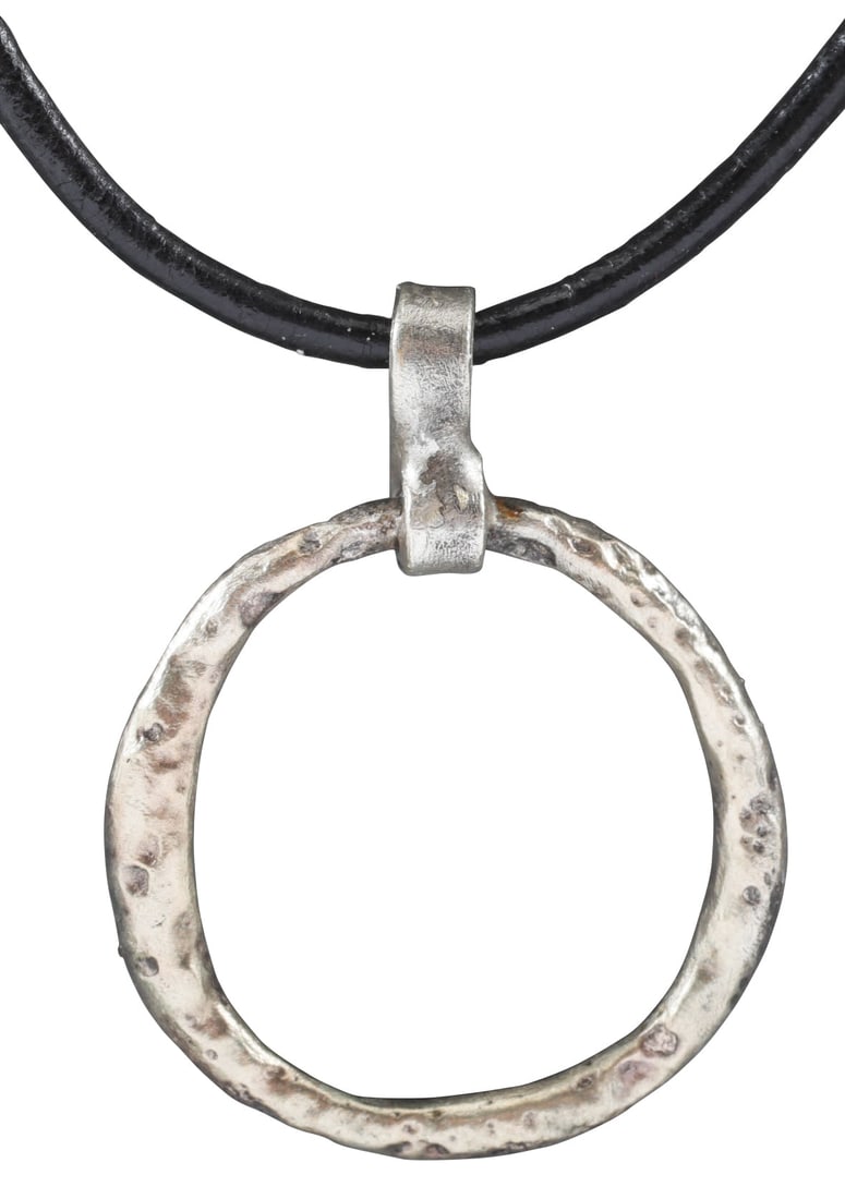 CELTIC PROSPERITY RING NECKLACE C.400-100 BC - 2