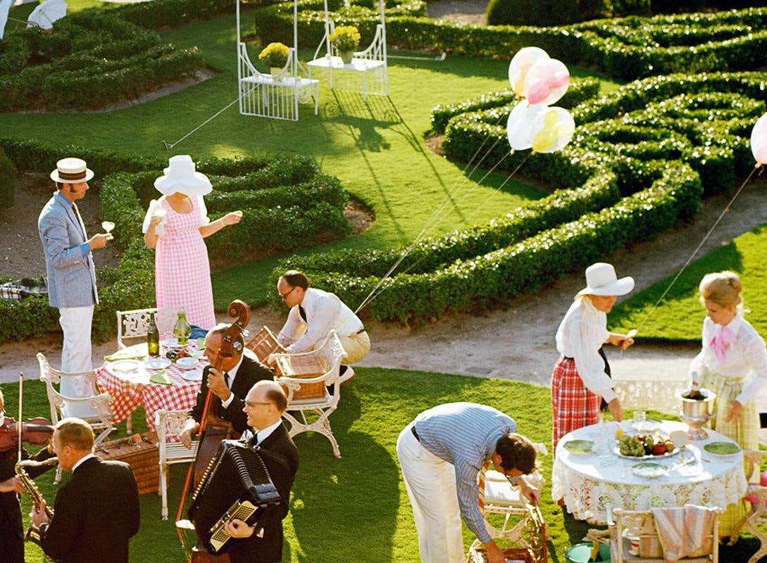 Garden Party Huge Oversize Slim Aarons Limited Estate Stamped Edition: 1970 (Printed Later) - 15