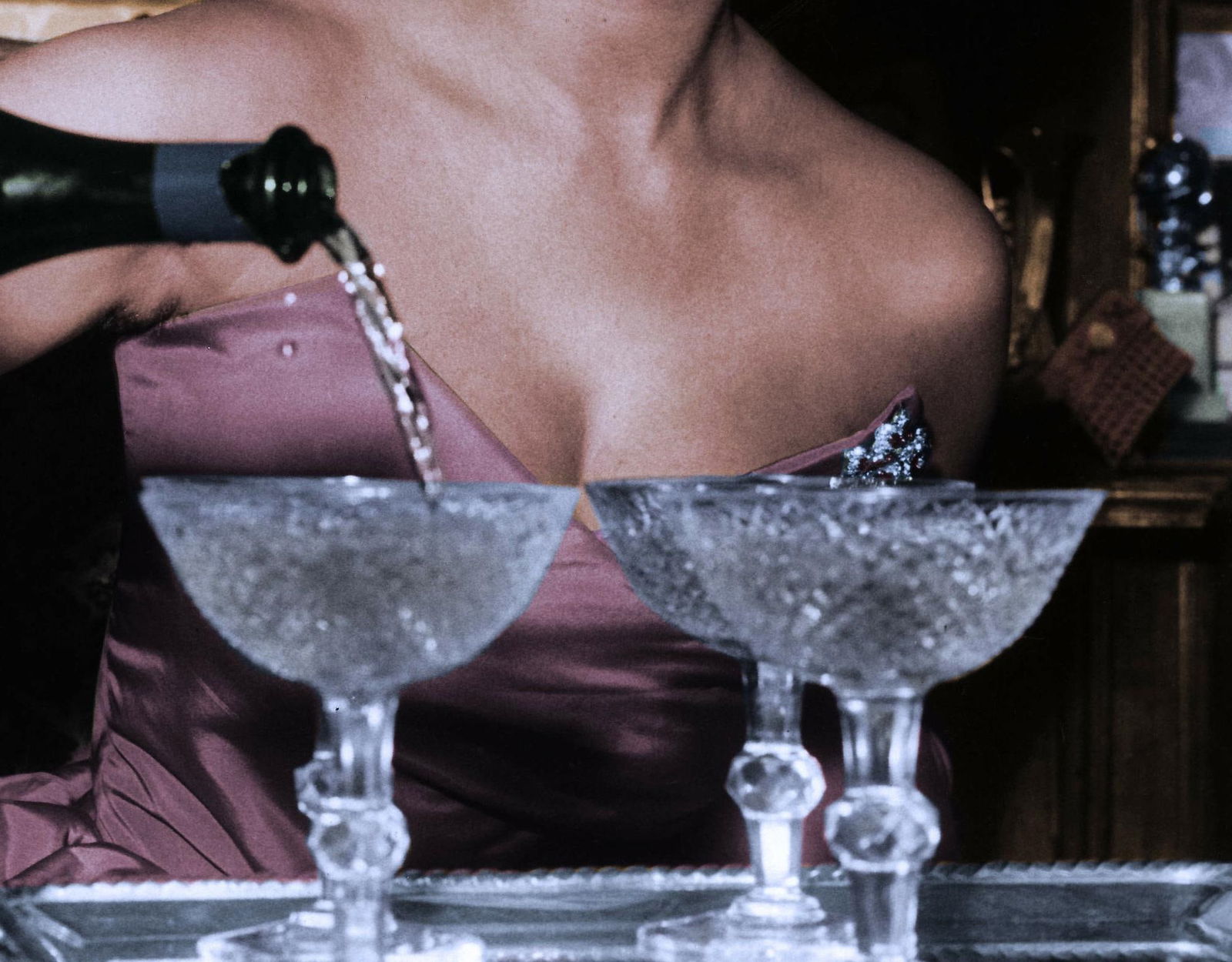 Sophia Loren Pouring Champagne in Glasses - Oversize Print: 1962 (Printed Later) - 5