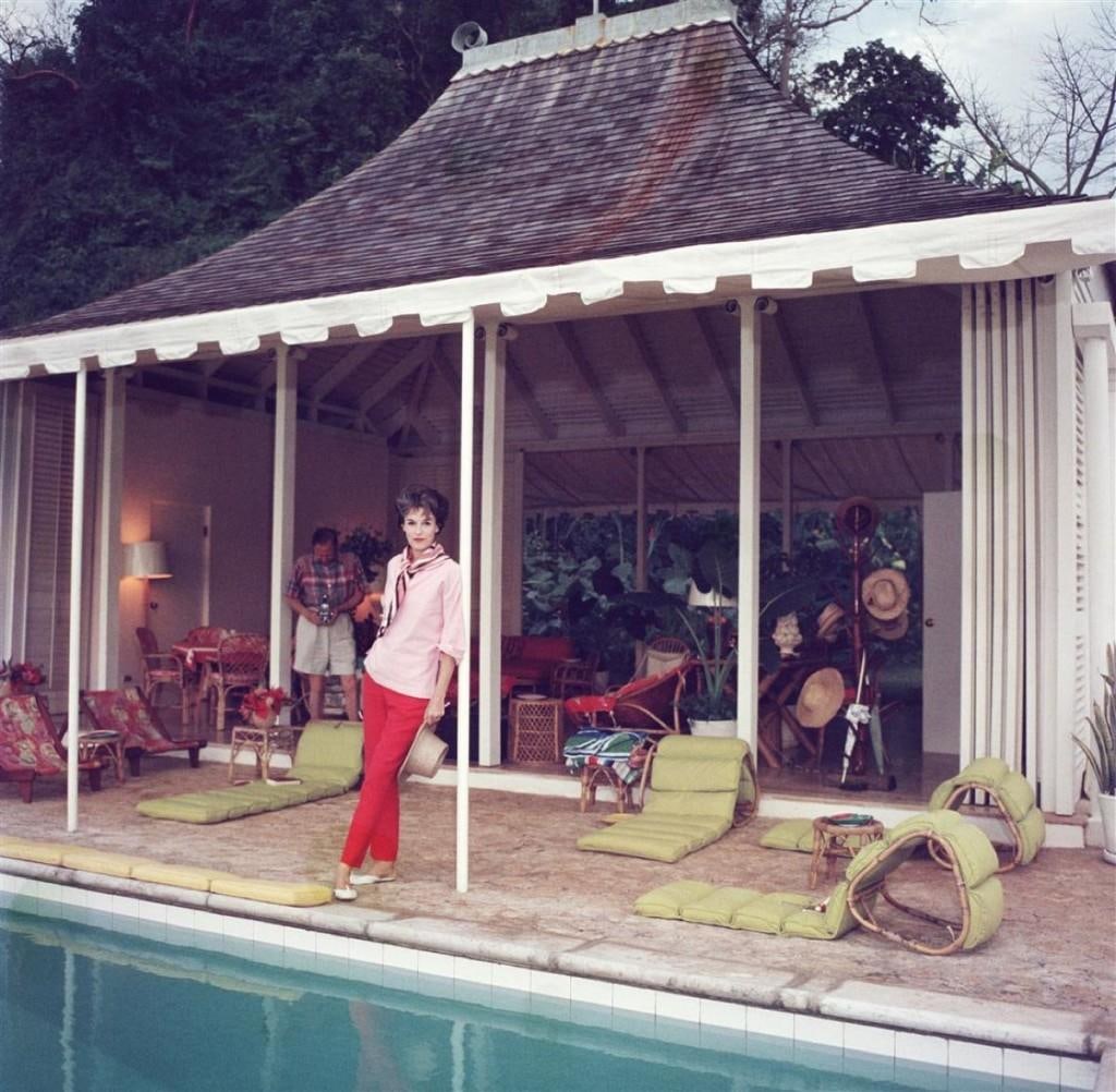 Slim Aarons - Family Snapper 1959 - Premium Collection Estate Stamped Edition: 1959 (Printed Later): Title: Slim Aarons - Family Snapper 1959 - Premium Collection Estate Stamped Edition: 1959 (Printed Later) Description: Family Snapper 1959, Slim Aarons Babe Paley (Mrs William Paley) by the pool. Her