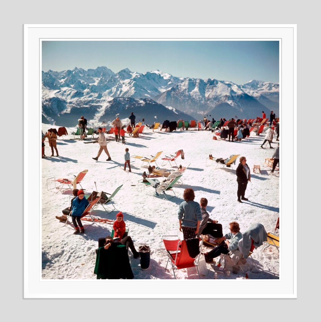 Verbier Vacation 1964 Slim Aarons Premium Collection Estate Stamped Edition: 1964 (printed later) - 9
