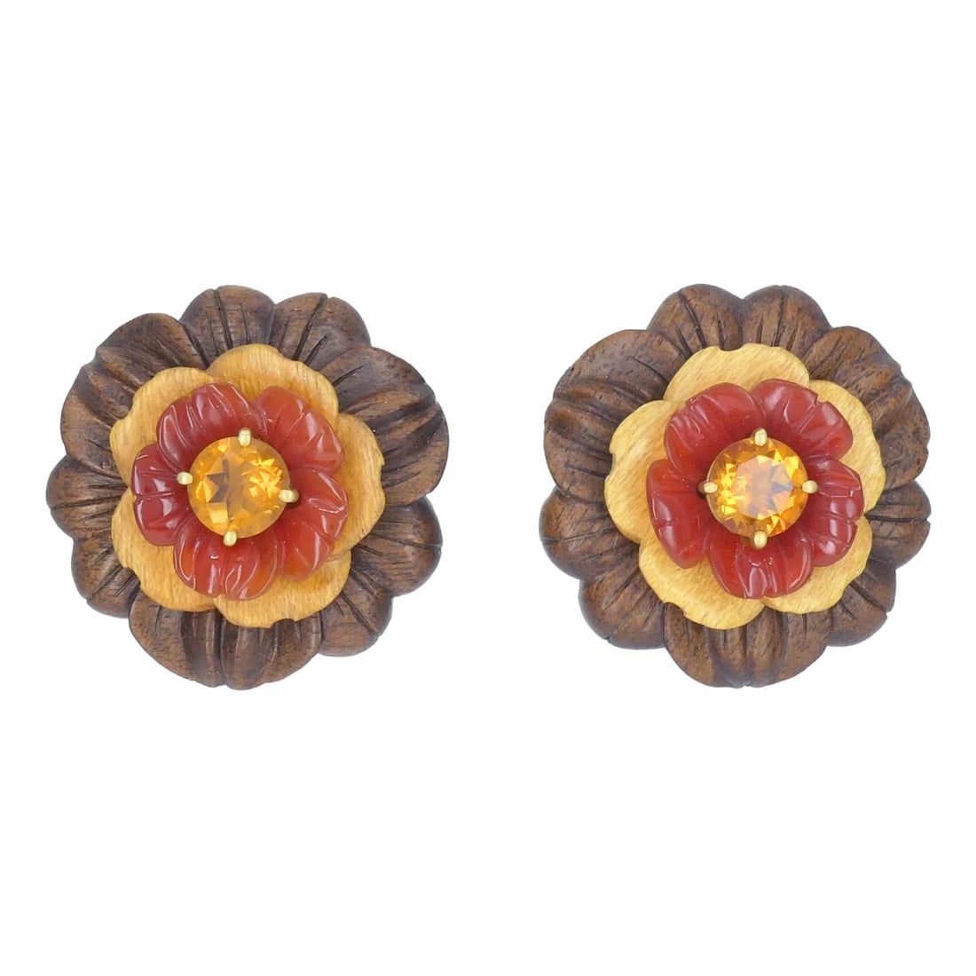 Bettina Gabetti for Trianon Flower Earrings 18k Gold Wood Carnelian Citrine: Title: Bettina Gabetti for Trianon Flower Earrings 18k Gold Wood Carnelian Citrine Description: These vintage earrings by Bettina abetti for Trianon date to the late 1970s to 1980s, a period that defi