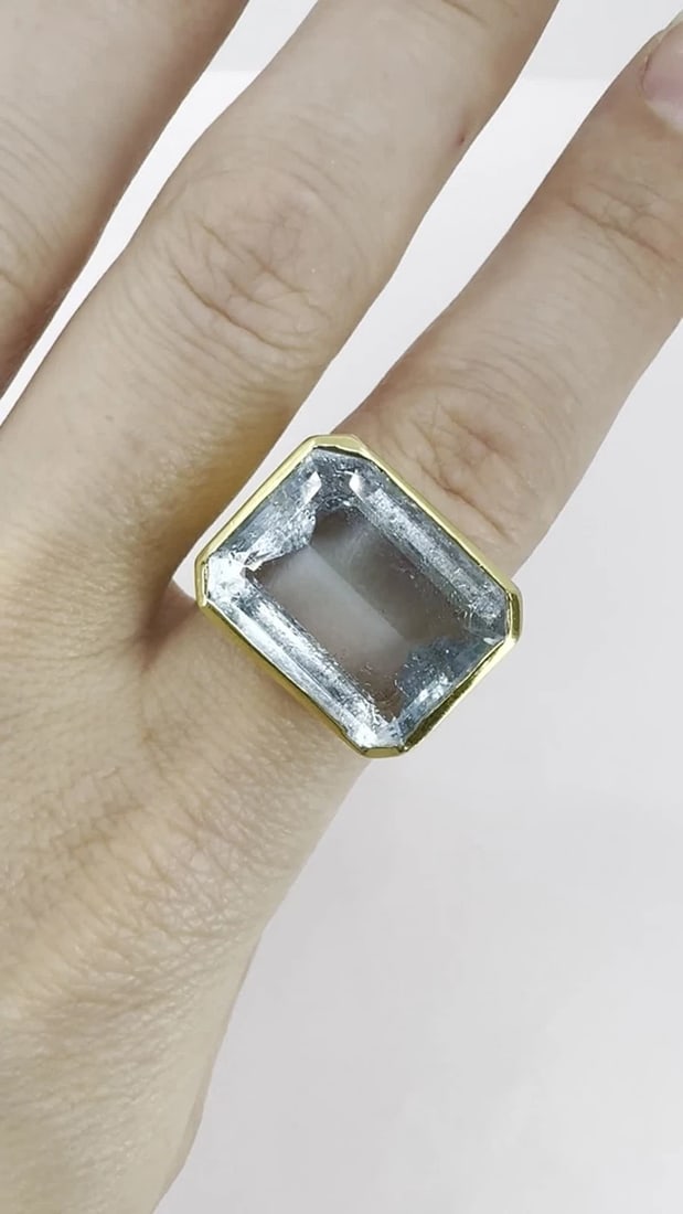 Vintage Aquamarine 18k Yellow Gold Cocktail Ring, Circa 1970s, size 9.25 - 2